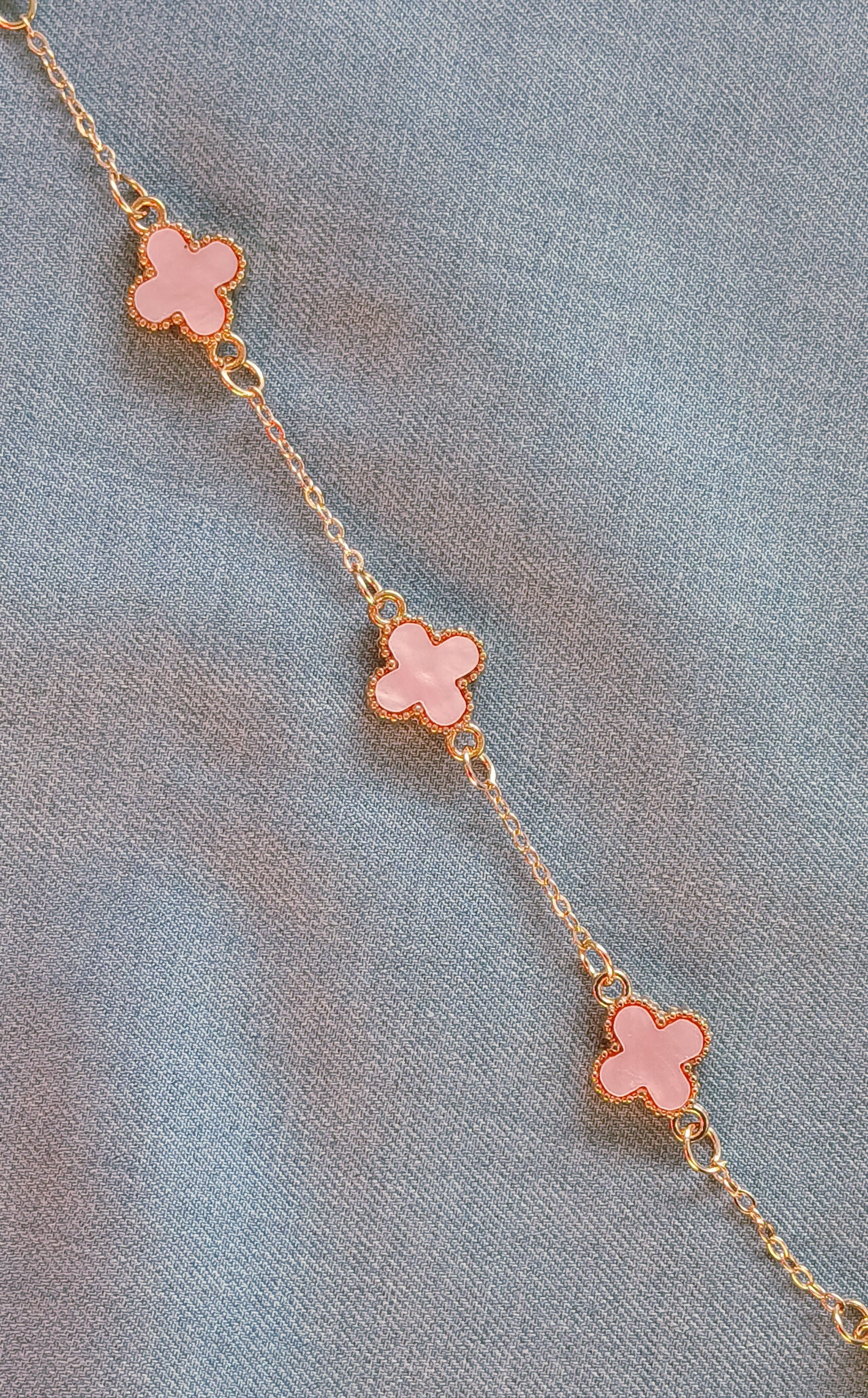 Chanel-Inspired Clover Charm Bracelet – Artificial Fashion Jewelry | Premium Gold-Tone Design