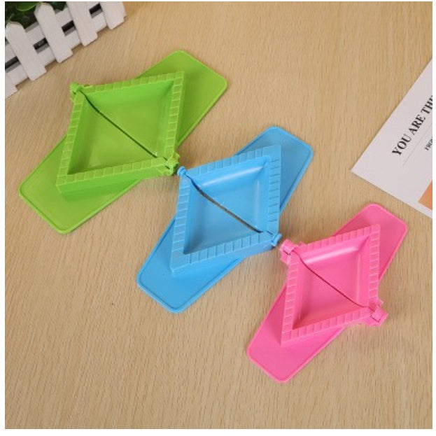 Triangle Dumpling & Ravioli Mold Set – 3 Size Manual Press Tool for Samosa, Pastry & Ravioli Making