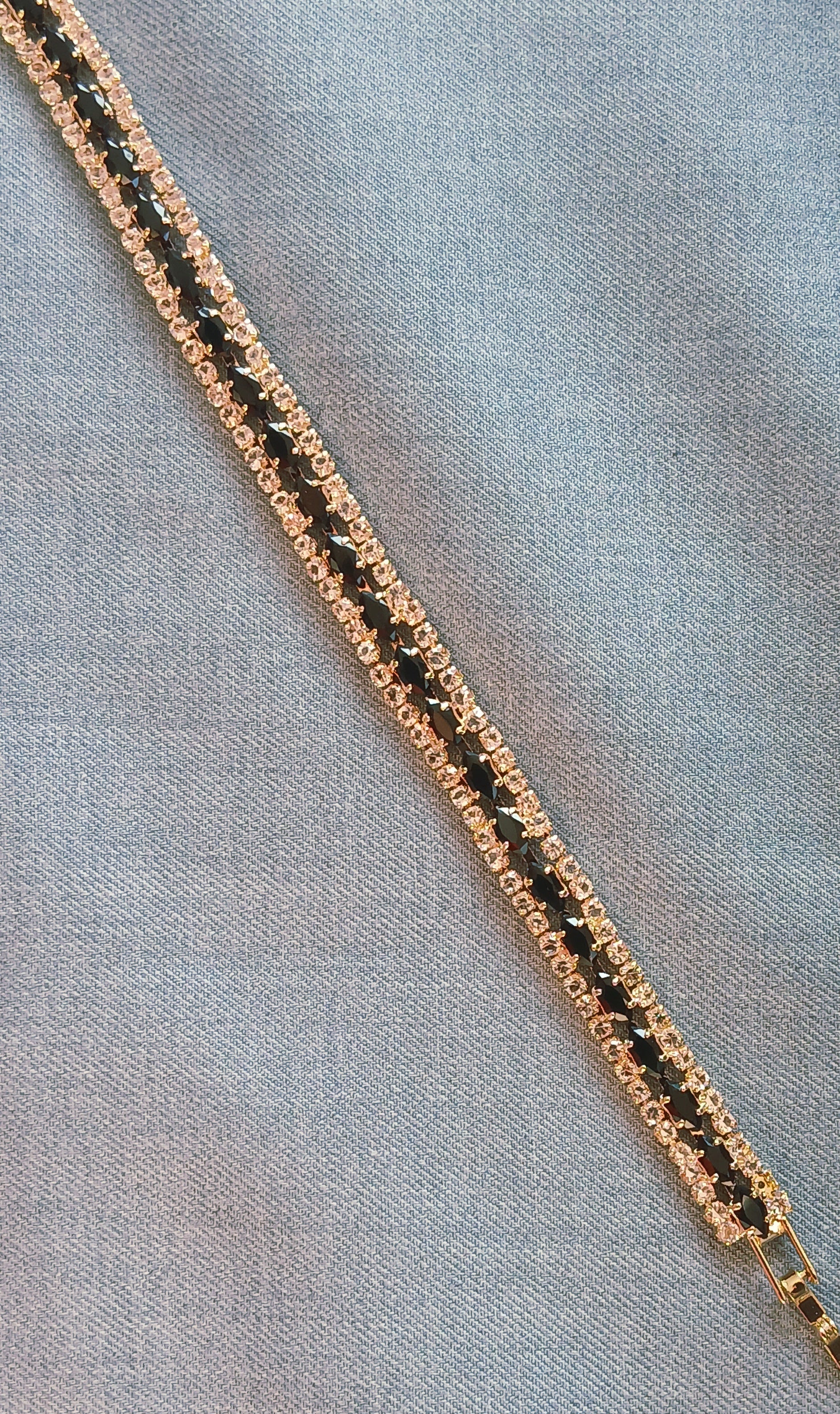 Elegant Black Crystal Tennis Bracelet – Double Row Rhinestone Chain for Women