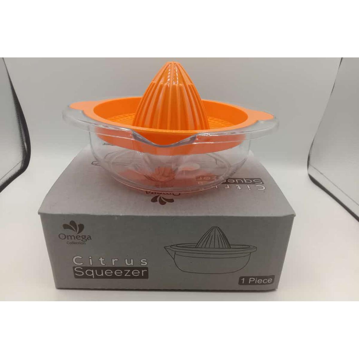 Manual Citrus Juicer | Lemon & Orange Squeezer with Built-In Strainer